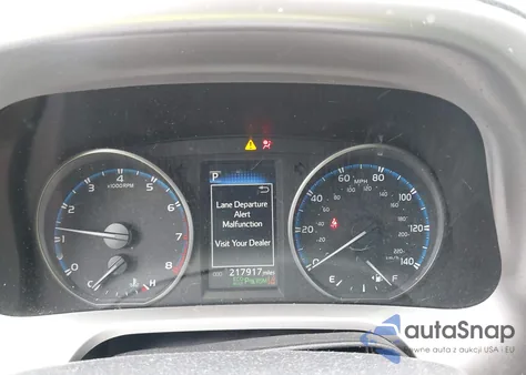 2018 Toyota Rav4 Xle из США, поврежденный, VIN JTMWFREV6JJ180937